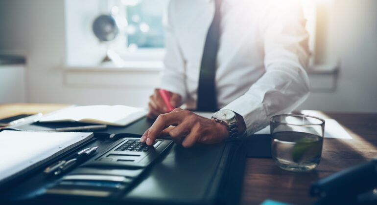 Advantages of a bookkeeper